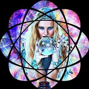 Meet your Posher, Liz